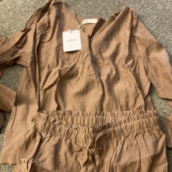Bokefo Coffee Colored Woman's Pajamas (Loungewear) Shorts set - Size L - Picture 1 of 6